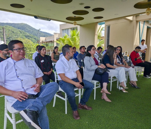 UTPL recibe reconocimiento del IEPS por su apoyo a la Economía Popular y Solidaria