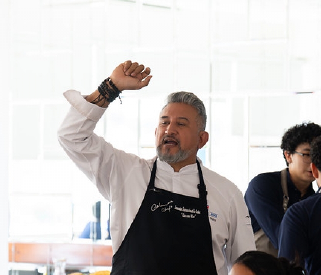 Aldea Global Gastronómica: Innovación en Equipos e Instalaciones de Restauración con el Mgtr. Fabián de Jesús Castañeda Orozco, de la Universidad ECCI – Colombia