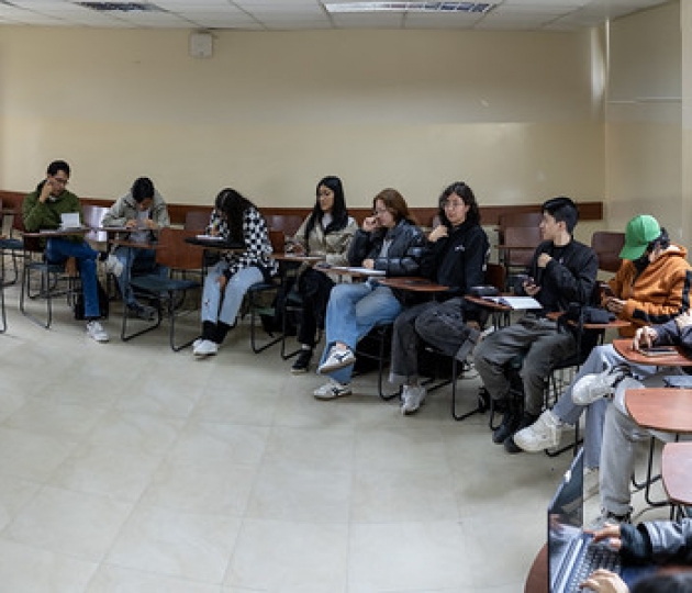Aldea Global: La internacionalización de la práctica artística dictado por el docente Óscar Verde, de la Universidad Autónoma de México Aldea Global: La internacionalización de la práctica artística dictado por el docente Óscar Verde, de la Universidad Autónoma de México