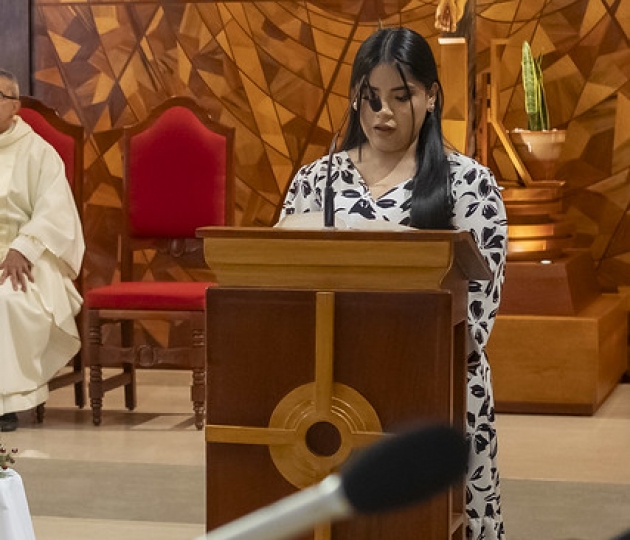 Imposición de mandiles | Carrera de Bioquímica y Farmacia