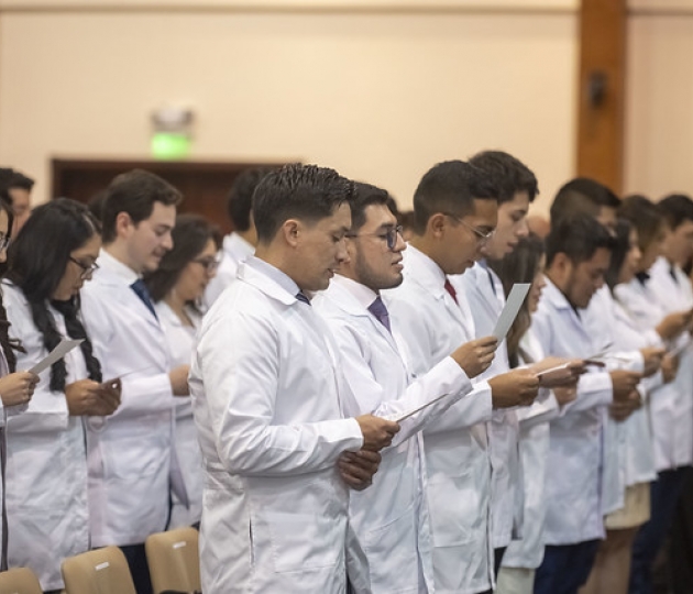 Ceremonia de Imposición de Mandiles – Medicina UTPL