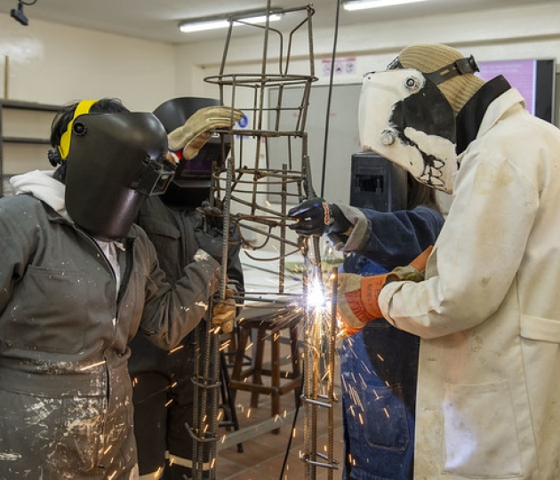 Reto Semestre Ascendere "Escultura utilitaria sobre la actividad agro-productiva de la Estación Agropecuaria de UTPL"