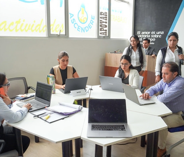 Hackaton académico para la elaboración de recursos educativos