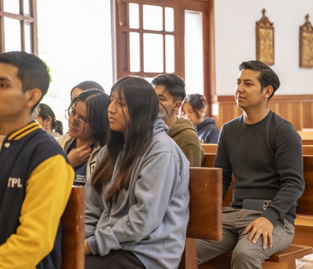 Navidad UTPL 2025 | Novena Estudiantil