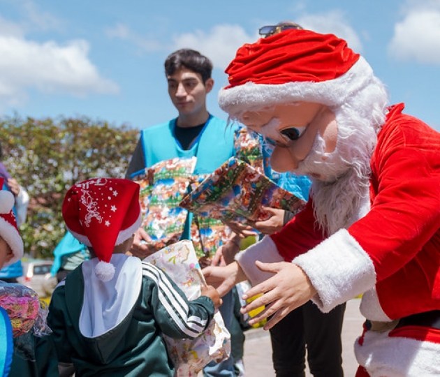 Navidad UTPL 2025 | Agasajo navideño Escuela IV Centenario
