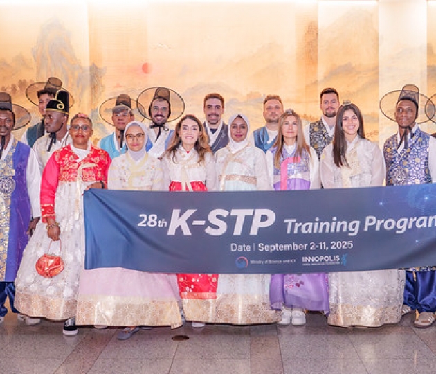 Ecuador-UTPL presenta el 28o Programa de Capacitación K-STP en Corea