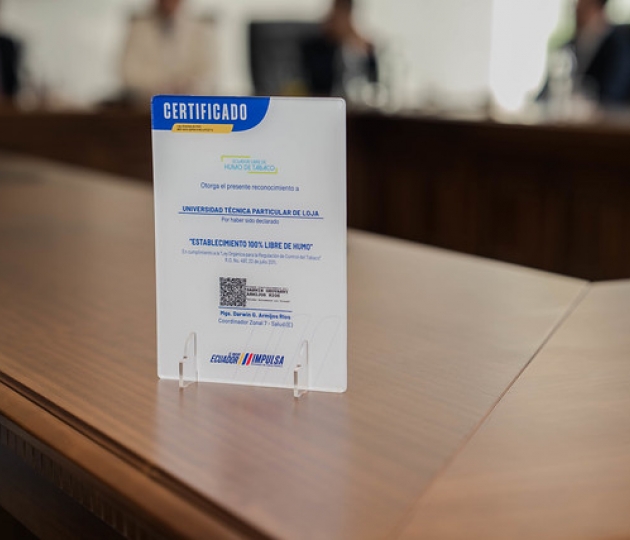 UTPL certificada Establecimiento 100% Libre de Humo