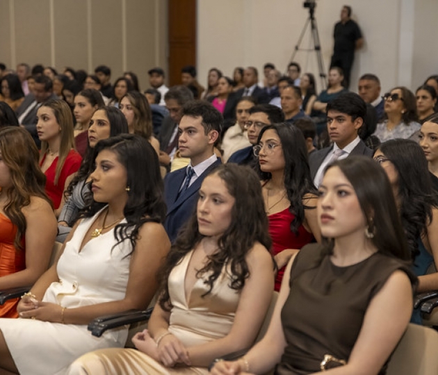 Imposición de mandiles a internos rotativos de la carrera de Nutrición y Dietética – Cohorte mayo 2025 / abril 2026