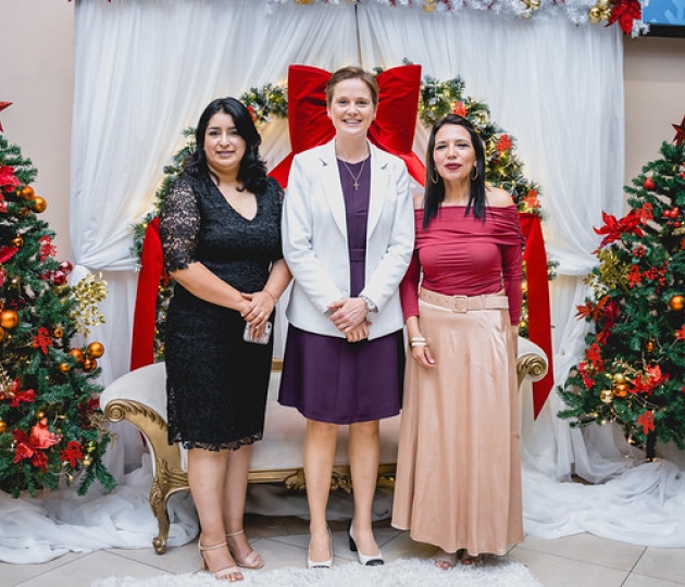 Cenas Navideñas UTPL 2025 Cenas Navideñas UTPL 2025