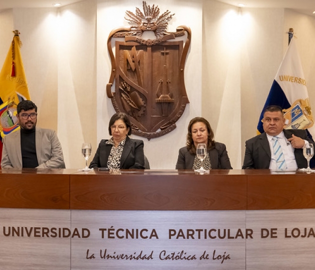 Imposición de Indumentaria a los estudiantes de Enfermería