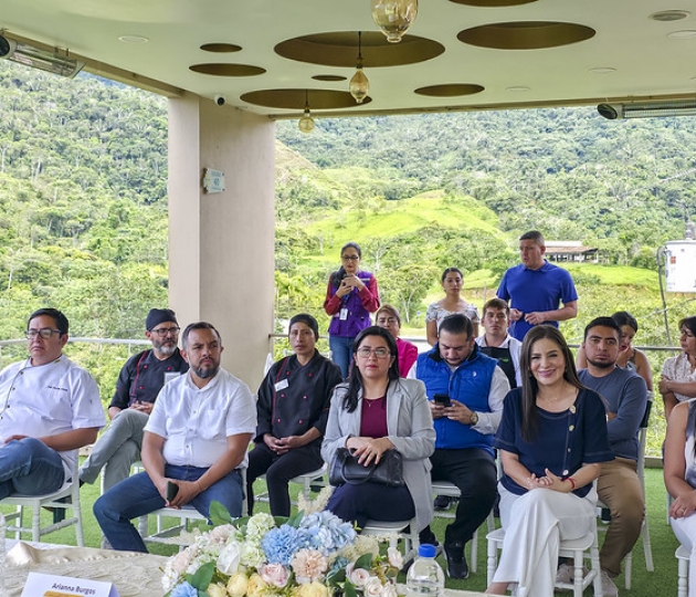 UTPL recibe reconocimiento del IEPS por su apoyo a la Economía Popular y Solidaria