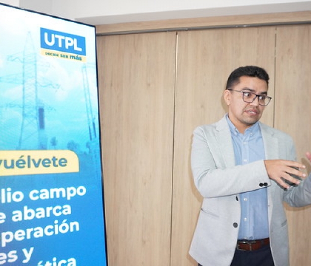 UTPL Conecta Futuro: Presentación de nuevas carreras y develación de imagen por los 50 años de Educación a Distancia