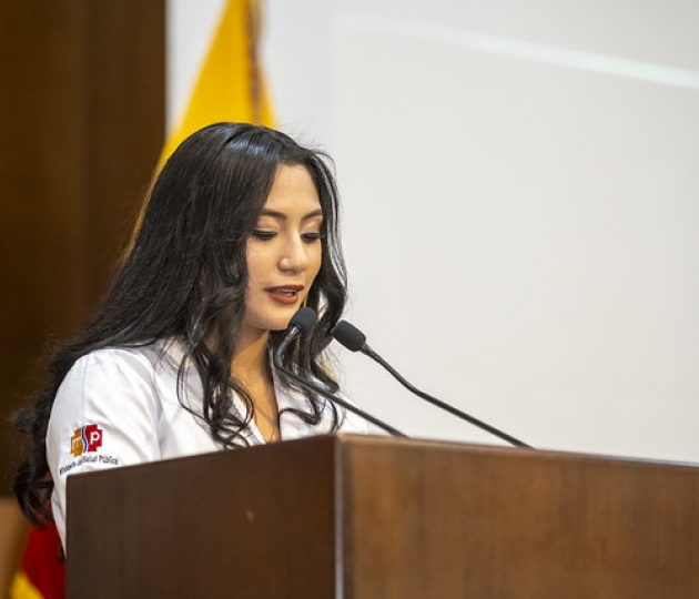 Imposición de mandiles a internos rotativos de la carrera de Nutrición y Dietética – Cohorte mayo 2025 / abril 2026