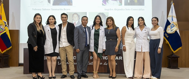 Ceremonia de imposición de mandiles a los estudiantes de 7mo ciclo de la carrera de Psicología Clínica
