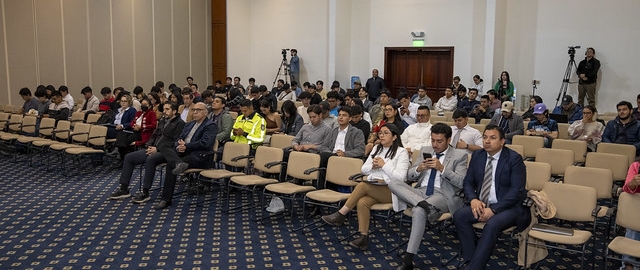 Lanzamiento del libro "Ingeniería Vial Sostenible en Ecuador: innovación, diseño y gestión para el desarrollo de infraestructura" Lanzamiento del libro "Ingeniería Vial Sostenible en Ecuador: innovación, diseño y gestión para el desarrollo de infraestructura"