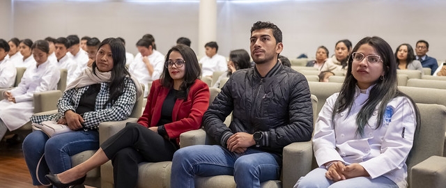 Investidura de estudiantes de primer ciclo de la carrera de Gastronomía UTPL Investidura de estudiantes de primer ciclo de la carrera de Gastronomía UTPL