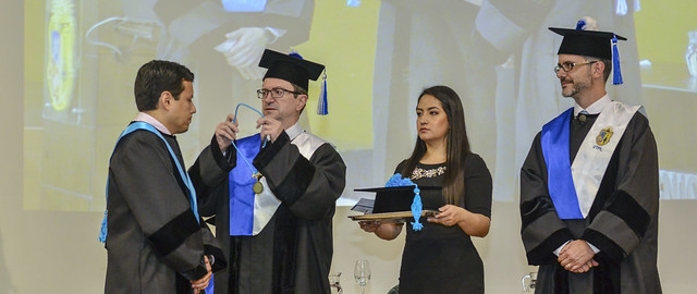 Acto Solemne de Inauguración del Año Académico 2019 - 2020 e Incorporación de nuevos doctores al Claustro UTPL Acto Solemne de Inauguración del Año Académico 2019 - 2020 e Incorporación de nuevos doctores al Claustro UTPL