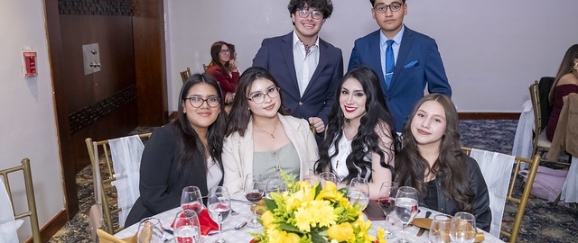 Navidad UTPL 2025 | Cena de Líderes Universitarios Navidad UTPL 2025 | Cena de Líderes Universitarios