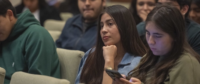 Presentación de la revista digital Política y Políticas, Volumen IV Presentación de la revista digital Política y Políticas, Volumen IV