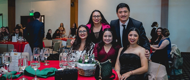 Cenas de navideñas UTPL 2025