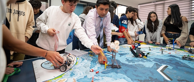 FIRST LEGO en el Innova Fest UTPL FIRST LEGO en el Innova Fest UTPL
