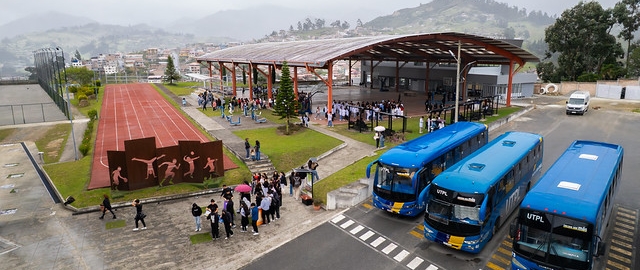 Desfile de Promociones y Ginkana – 25 Años de Medicina UTPL