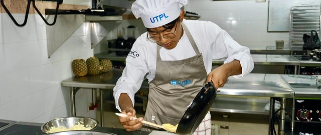 GastroLab:  UTPL Innovación en Servicio