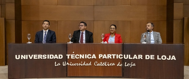 Décimo Quinta Promoción de Graduados ESCOP UTPL Décimo Quinta Promoción de Graduados ESCOP UTPL