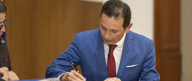 Posesión de nuevas autoridades académicas y ejecutivas