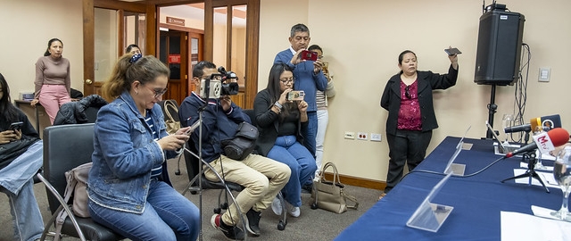 Rueda de prensa de la décimo tercera edición del Investiga UTPL Rueda de prensa de la décimo tercera edición del Investiga UTPL