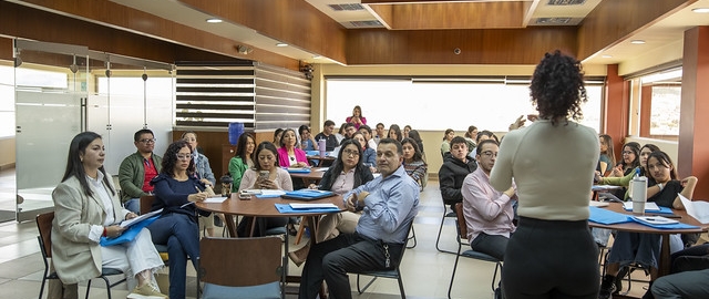 Masterclass “Respira, proyecta y conecta: el arte de hablar para la radio”