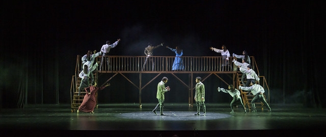 La Compañía de Teatro UTPL conmemoró sus 20 años de trayectoria artística con el estreno de la obra Otelo La Compañía de Teatro UTPL conmemoró sus 20 años de trayectoria artística con el estreno de la obra Otelo