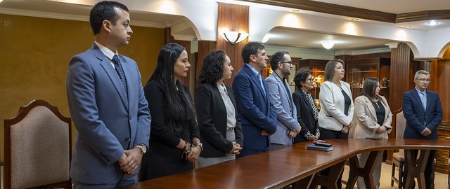 Posesión de autoridades académicas y ejecutivas