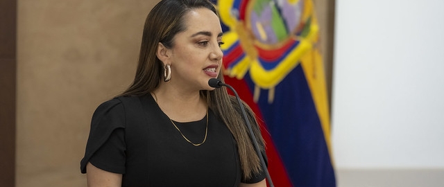 Conversatorio e inauguración de la exposición “Astrónomas” en UTPL