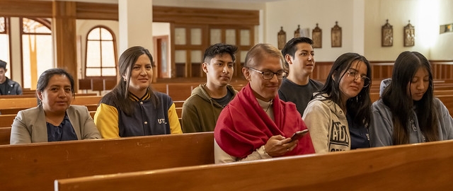Navidad UTPL 2025 | Novena Estudiantil Navidad UTPL 2025 | Novena Estudiantil
