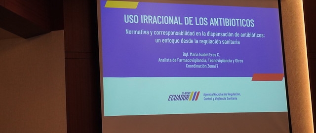 Diálogos Éticos "El uso irrazonable de los antibióticos: una mirada ética"