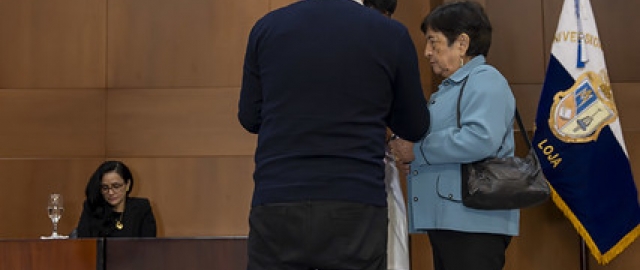 Imposición de Insignias – Carrera de Medicina