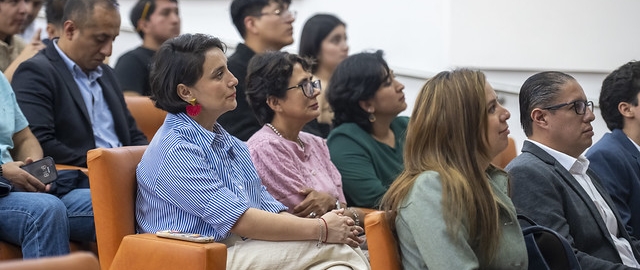 Conferencia Magistral “Del dato al impacto: la materia prima de la economía del siglo XXI”. Conferencia Magistral “Del dato al impacto: la materia prima de la economía del siglo XXI”.