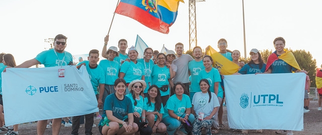 Delegación de la UTPL presente en el Jubileo de los jóvenes en Roma. Delegación de la UTPL presente en el Jubileo de los jóvenes en Roma.