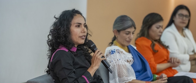 Conversatorio "Camino hacia la equidad” experiencia de mujeres frente a la discriminación