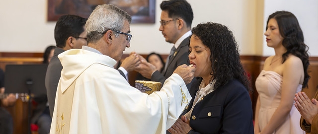 Imposición de Insignias – Carrera de Medicina
