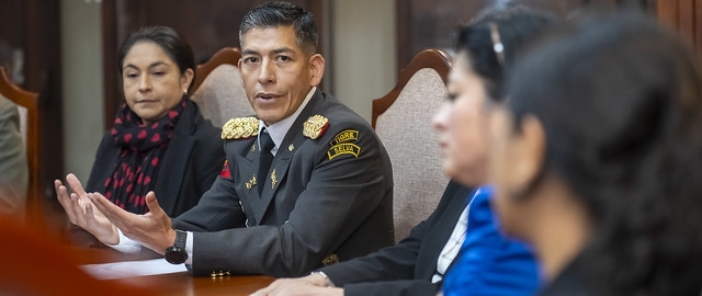 Firma de convenios específicos de cooperación interinstitucional entre la UTPL, la Federación Nacional de Corredores de Bienes Raíces y la Unidad Educativa Fiscomisional de Fuerzas Armadas “Colegio Militar n.º 5 Tcrn. Lauro Guerrero”. Firma de convenios específicos de cooperación interinstitucional entre la UTPL, la Federación Nacional de Corredores de Bienes Raíces y la Unidad Educativa Fiscomisional de Fuerzas Armadas “Colegio Militar n.º 5 Tcrn. Lauro Guerrero”.