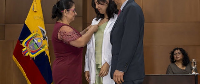 Imposición de Insignias – Carrera de Medicina