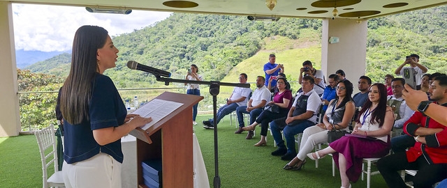UTPL recibe reconocimiento del IEPS por su apoyo a la Economía Popular y Solidaria