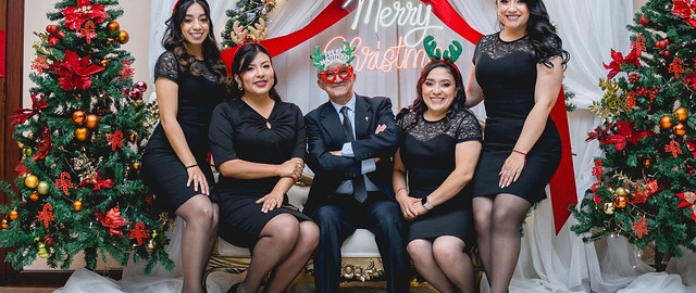 Cenas de navideñas UTPL 2025