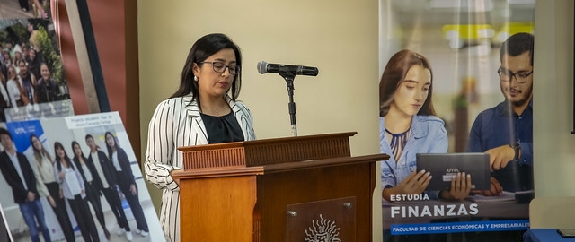 Socialización del proyecto de vinculación “Impulsando el Desarrollo Social” Socialización del proyecto de vinculación “Impulsando el Desarrollo Social”