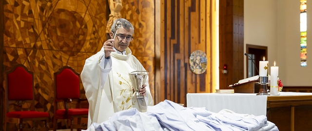 Imposición de mandiles a estudiantes de Fisioterapia