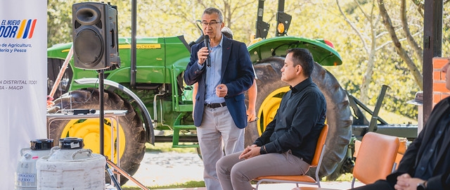 MAGAP entrega embriones bovinos y paquetes tecnológicos a UTPL