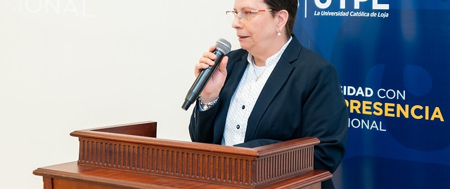 Entrega simbólica de acreditaciones internacionales otorgadas por la Agencia Acreditadora de Chile A&C.