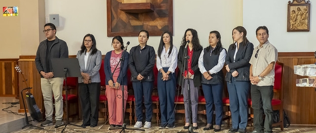 Imposición de mandiles | Carrera de Bioquímica y Farmacia Imposición de mandiles | Carrera de Bioquímica y Farmacia